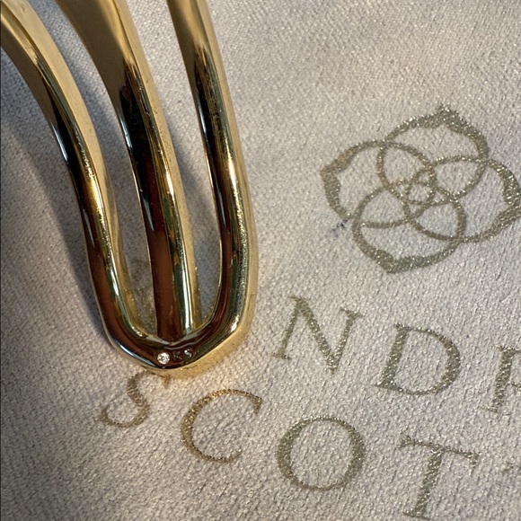 Kendra Scott Daphne Gold Statement Cuff in Variegated Turquoise Magnesite - Picture 5 of 6